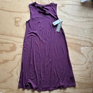 32 Degrees Sleeveless swing Midi Dress in Burgundy purple small